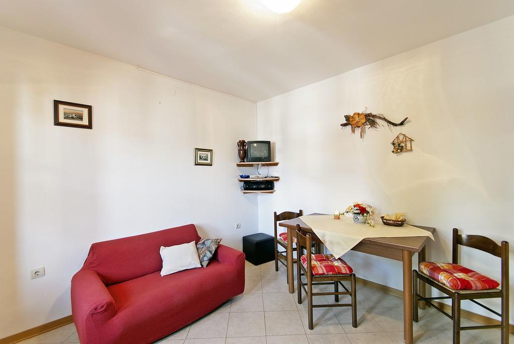 Apartments Elda Rovinj Room photo