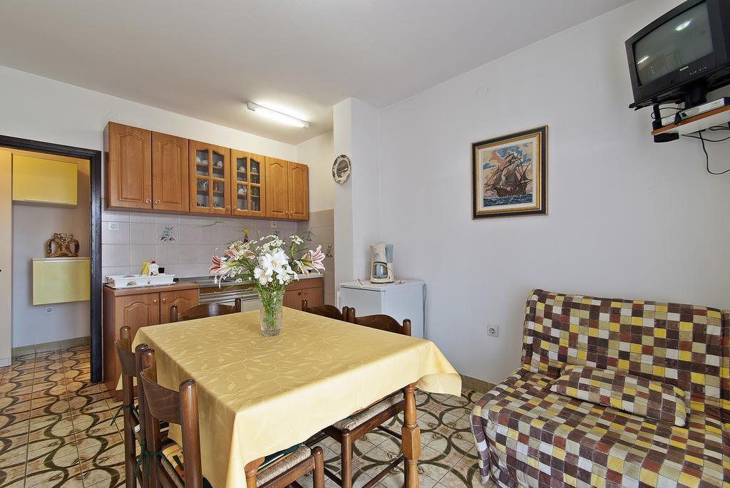 Apartments Elda Rovinj Exterior photo
